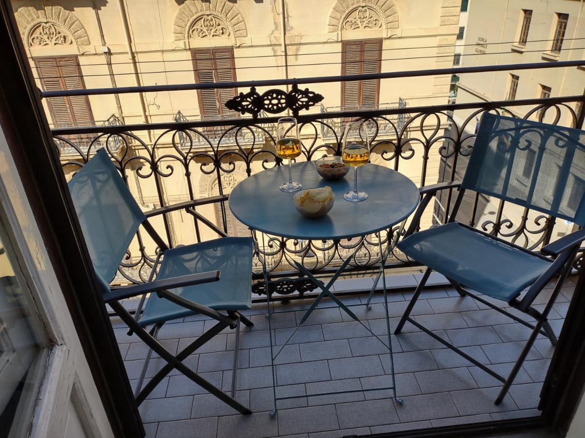 Central Apartment A Due Passi Dal Porto 팔레르모 외부 사진